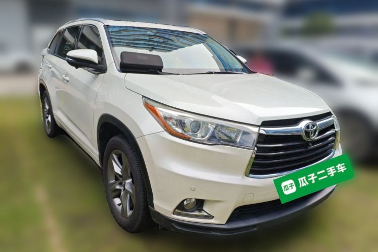 Used Toyota Highlander 2015 2.0T Four-Wheel Drive Luxury Edition 7-Seater Front Right 45 Deg