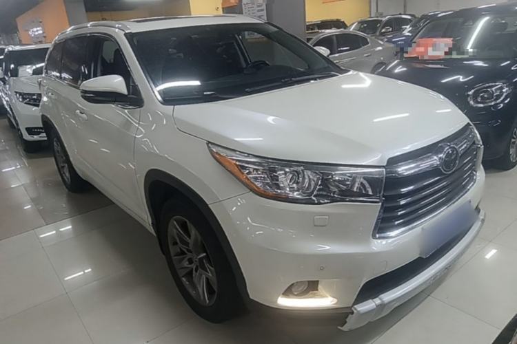 Used Toyota Highlander 2015 2.0T Four-Wheel Drive Ultimate Edition 7-Seater Front Right 45 Deg
