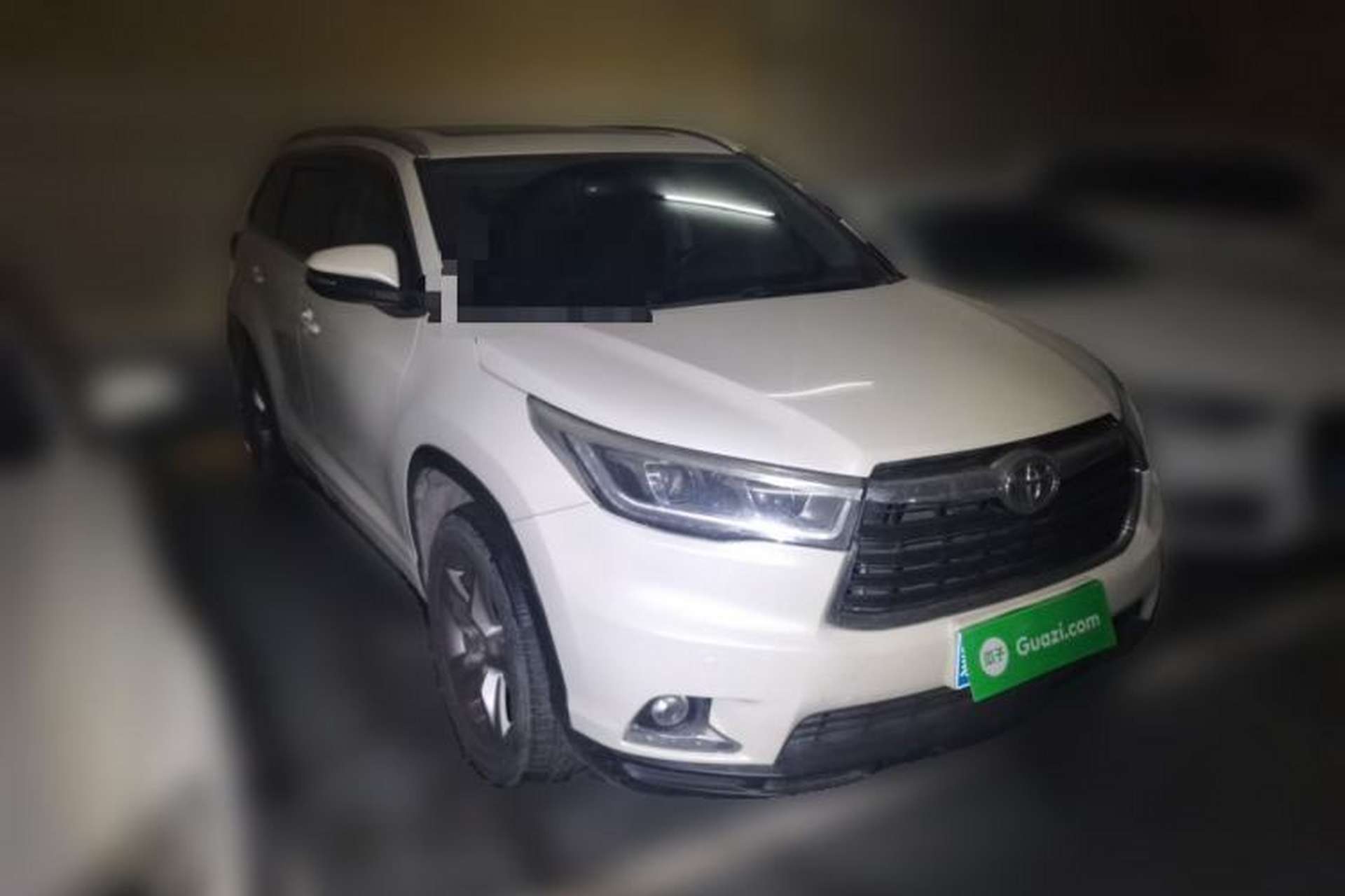 Used Toyota Highlander 2015 2.0T Four-Wheel Drive Luxury Edition 7-Seater Front Right 45 Deg