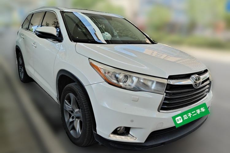Used Toyota Highlander 2015 2.0T Four-Wheel Drive Ultimate Edition 7-Seater Front Right 45 Deg
