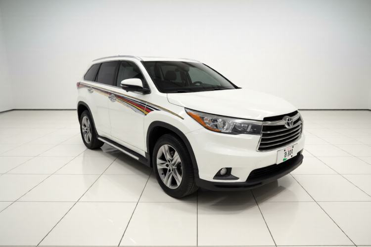 Used Toyota Highlander 2015 2.0T Four-Wheel Drive Luxury Edition 7-Seater Front Right 45 Deg