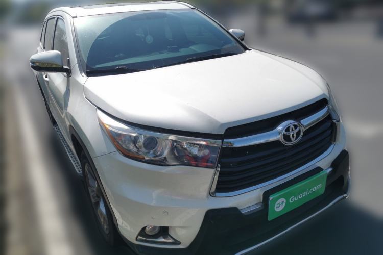 Used Toyota Highlander 2015 2.0T Four-Wheel Drive Luxury Edition 7-Seater Front Right 45 Deg
