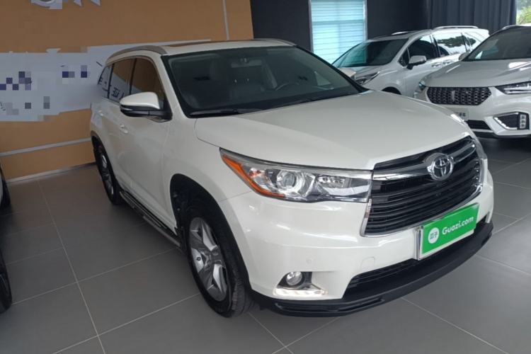 Used Toyota Highlander 2015 2.0T Four-Wheel Drive Luxury Edition 7-Seater Front Right 45 Deg