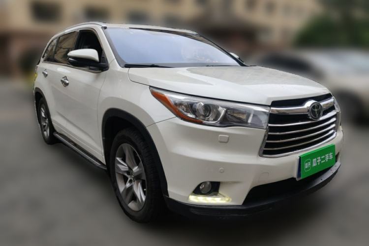 Used Toyota Highlander 2015 2.0T Four-Wheel Drive Ultimate Edition 7-Seater Front Right 45 Deg