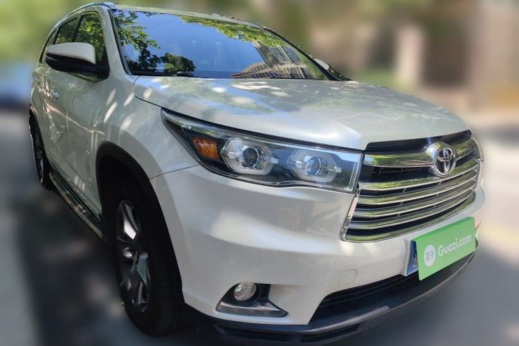 Used Toyota Highlander 2015 2.0T Four-Wheel Drive Luxury Edition 7-Seater Front Right 45 Deg