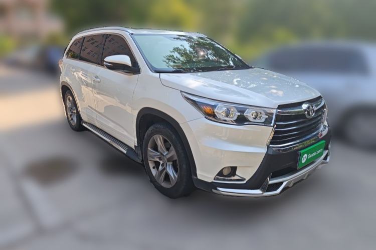 Used Toyota Highlander 2015 2.0T Four-Wheel Drive Luxury Navigation Version with 7 Seats Front Right 45 Deg