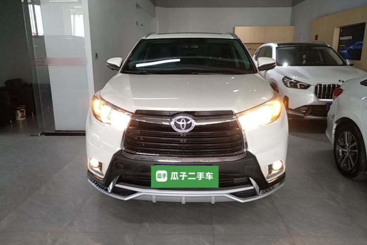 Used Toyota Highlander 2015 2.0T Four-Wheel Drive Luxury Edition 7-Seater Front