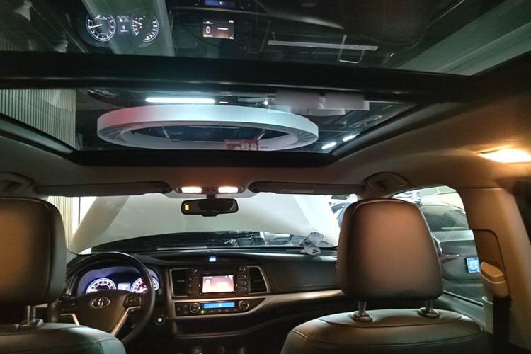 Used Toyota Highlander 2015 2.0T Four-Wheel Drive Luxury Edition 7-Seater Headliner