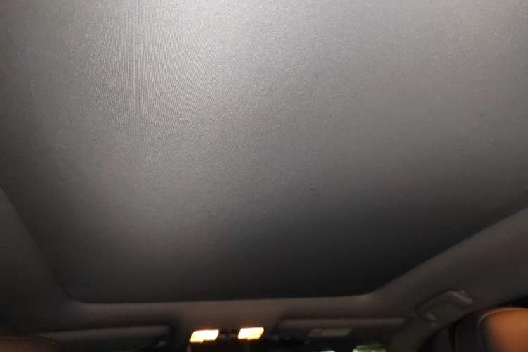 Used Toyota Highlander 2015 2.0T Four-Wheel Drive Ultimate Edition 7-Seater Headliner