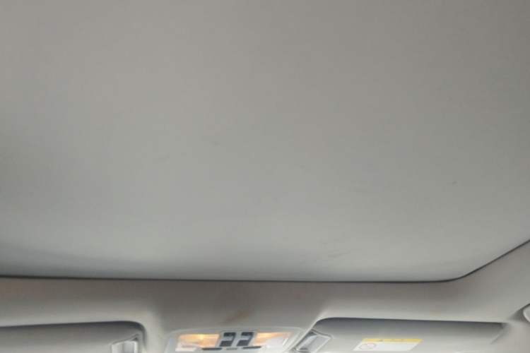Used Toyota Highlander 2015 2.0T Four-Wheel Drive Luxury Edition 7-Seater Headliner