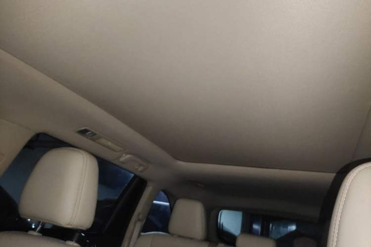 Used Toyota Highlander 2015 2.0T Two-Wheel Drive Luxury Edition 7 Seats Headliner