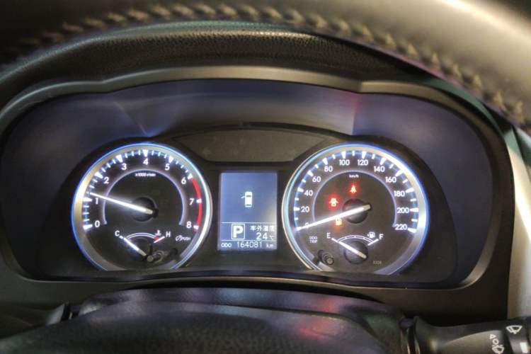 Used Toyota Highlander 2015 2.0T Four-Wheel Drive Luxury Edition 7-Seater Instrument Cluster