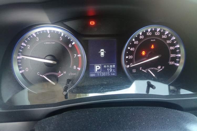 Used Toyota Highlander 2015 2.0T Four-Wheel Drive Luxury Edition 7-Seater Instrument Cluster