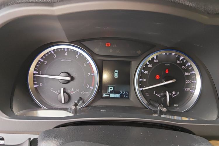 Used Toyota Highlander 2015 2.0T Four-Wheel Drive Luxury Edition 7-Seater Instrument Cluster