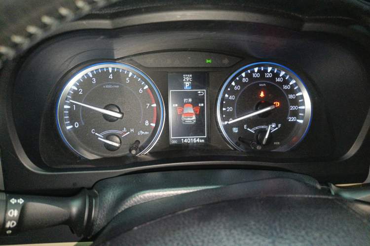 Used Toyota Highlander 2015 2.0T Four-Wheel Drive Ultimate Edition 7-Seater Instrument Cluster