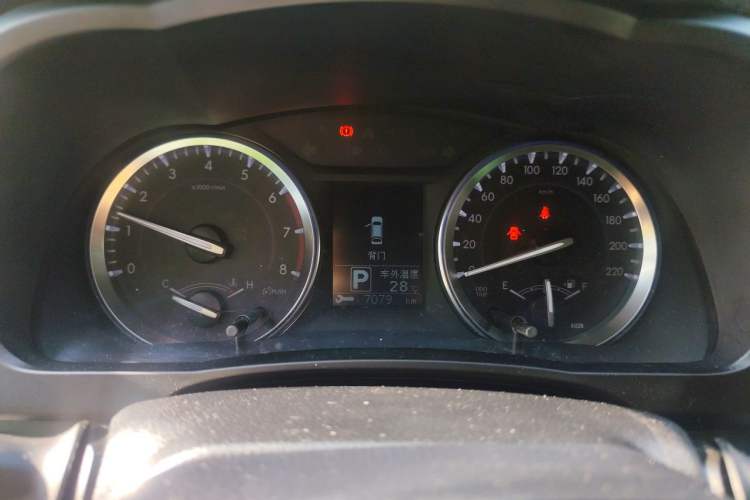 Used Toyota Highlander 2015 2.0T Four-Wheel Drive Luxury Edition 7-Seater Instrument Cluster