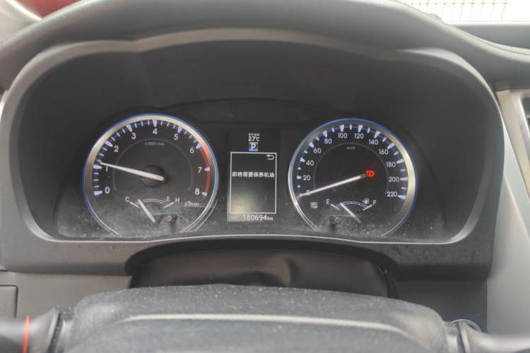 Used Toyota Highlander 2015 2.0T Four-Wheel Drive Ultimate Edition 7-Seater Instrument Cluster