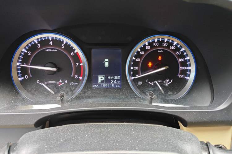 Used Toyota Highlander 2015 2.0T Four-Wheel Drive Luxury Edition 7-Seater Instrument Cluster