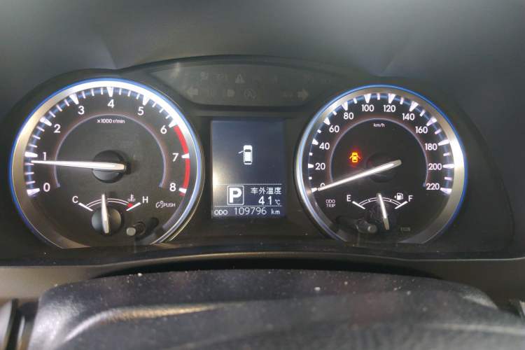 Used Toyota Highlander 2015 2.0T Four-Wheel Drive Luxury Edition 7-Seater Instrument Cluster