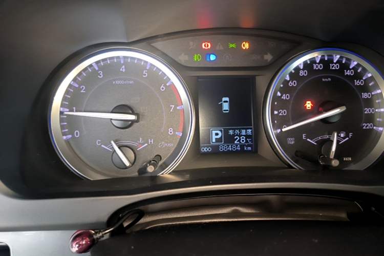 Used Toyota Highlander 2015 2.0T Two-Wheel Drive Luxury Edition 7 Seats Instrument Cluster