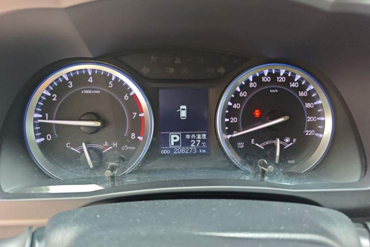 Used Toyota Highlander 2015 2.0T Four-Wheel Drive Luxury Edition 7-Seater Instrument Cluster