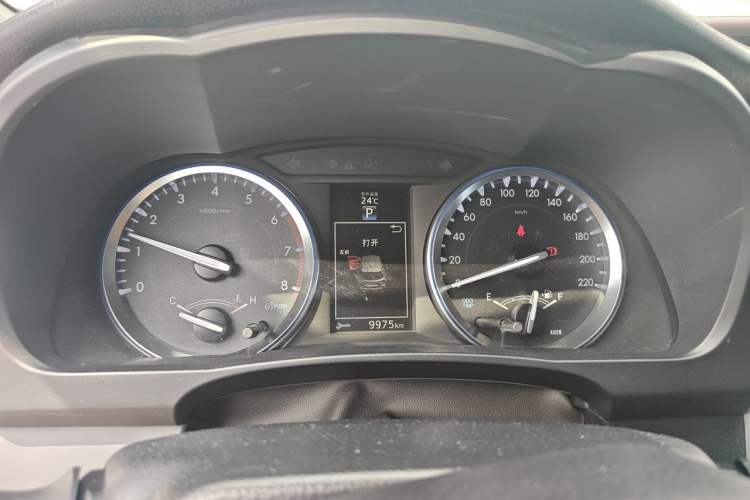 Used Toyota Highlander 2015 2.0T Four-Wheel Drive Ultimate Edition 7-Seater Instrument Cluster