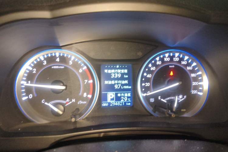 Used Toyota Highlander 2015 2.0T Four-Wheel Drive Luxury Edition 7-Seater Instrument Cluster