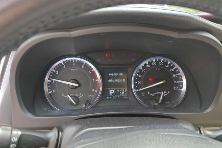 Used Toyota Highlander 2015 2.0T Four-Wheel Drive Luxury Edition 7-Seater Instrument Cluster