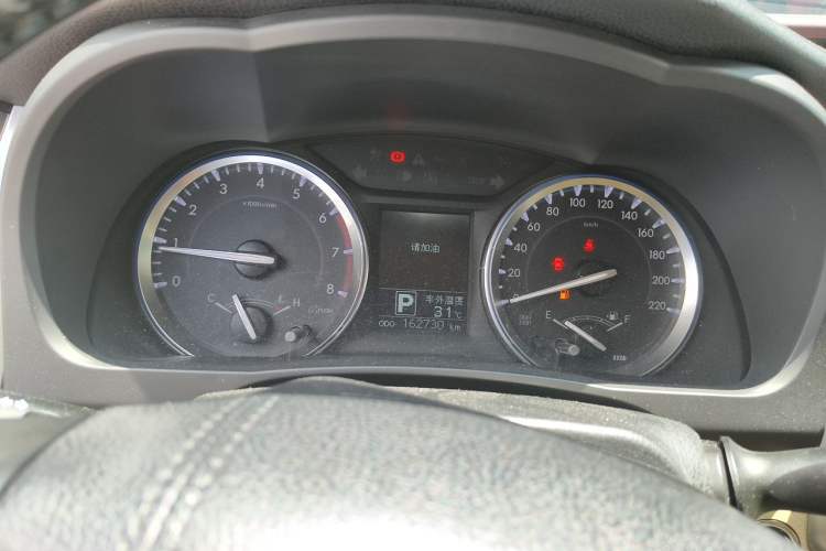 Used Toyota Highlander 2015 2.0T Two-Wheel Drive Luxury Edition 7 Seats Instrument Cluster