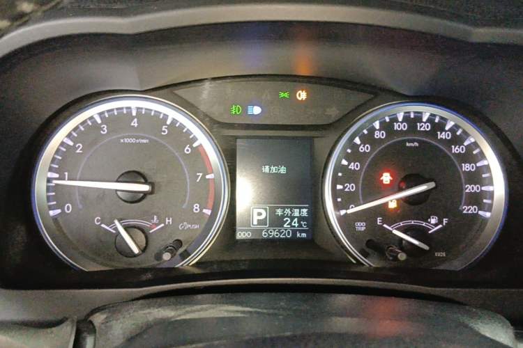 Used Toyota Highlander 2015 2.0T Four-Wheel Drive Luxury Edition 7-Seater Instrument Cluster
