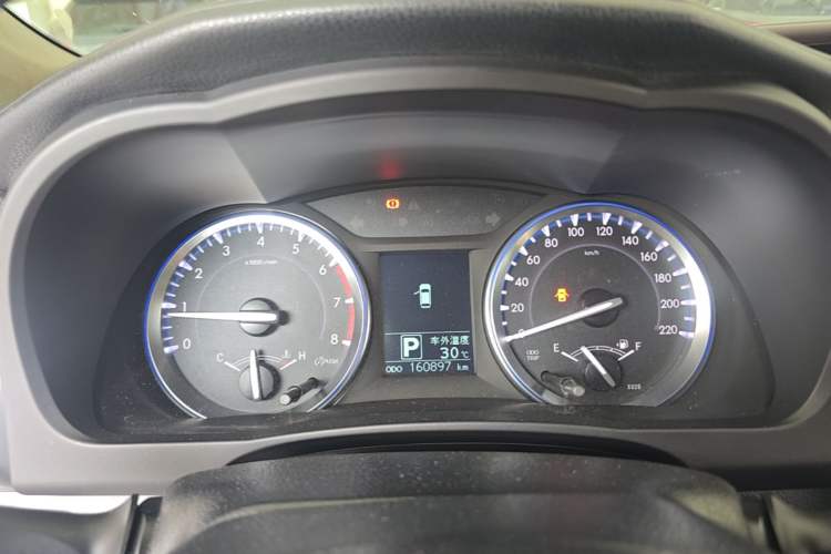 Used Toyota Highlander 2015 2.0T Two-Wheel Drive Luxury Edition 7 Seats Instrument Cluster