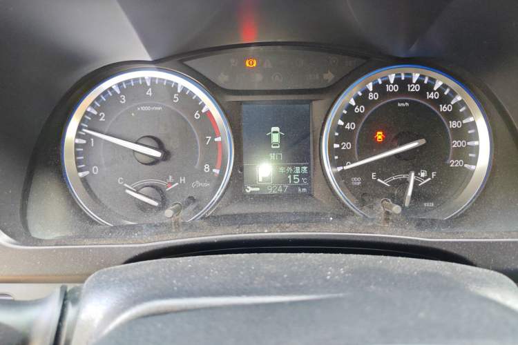 Used Toyota Highlander 2015 2.0T Four-Wheel Drive Luxury Edition 7-Seater Instrument Cluster