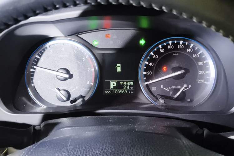 Used Toyota Highlander 2015 2.0T Four-Wheel Drive Luxury Edition 7-Seater Instrument Cluster