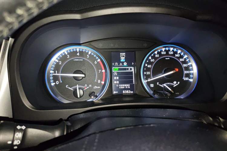 Used Toyota Highlander 2015 2.0T Four-Wheel Drive Ultimate Edition 7-Seater Instrument Cluster