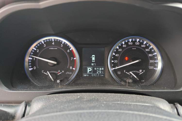 Used Toyota Highlander 2015 2.0T Four-Wheel Drive Luxury Edition 7-Seater Instrument Cluster
