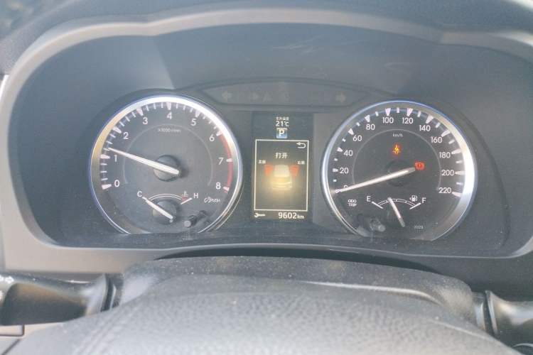 Used Toyota Highlander 2015 2.0T Four-Wheel Drive Ultimate Edition 7-Seater Instrument Cluster