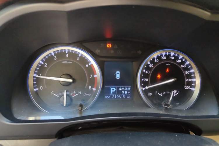 Used Toyota Highlander 2015 2.0T Four-Wheel Drive Luxury Edition 7-Seater Instrument Cluster