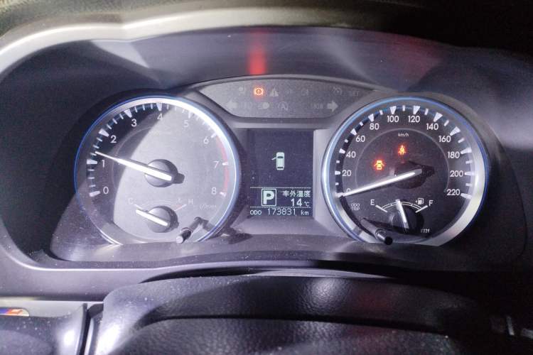Used Toyota Highlander 2015 2.0T Four-Wheel Drive Luxury Edition 7-Seater Instrument Cluster