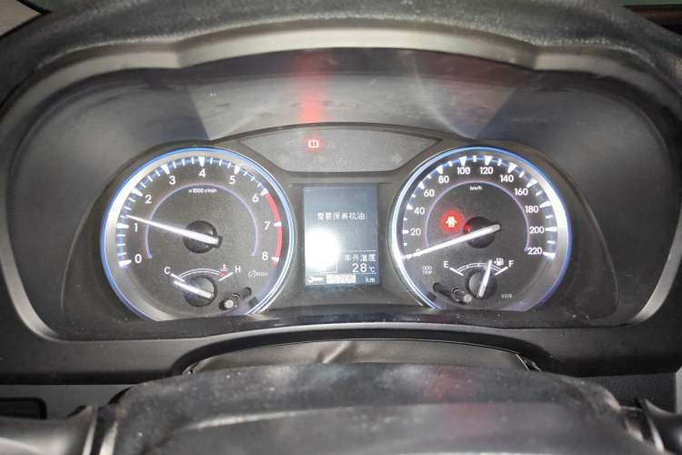 Used Toyota Highlander 2015 2.0T Four-Wheel Drive Luxury Edition 7-Seater Instrument Cluster