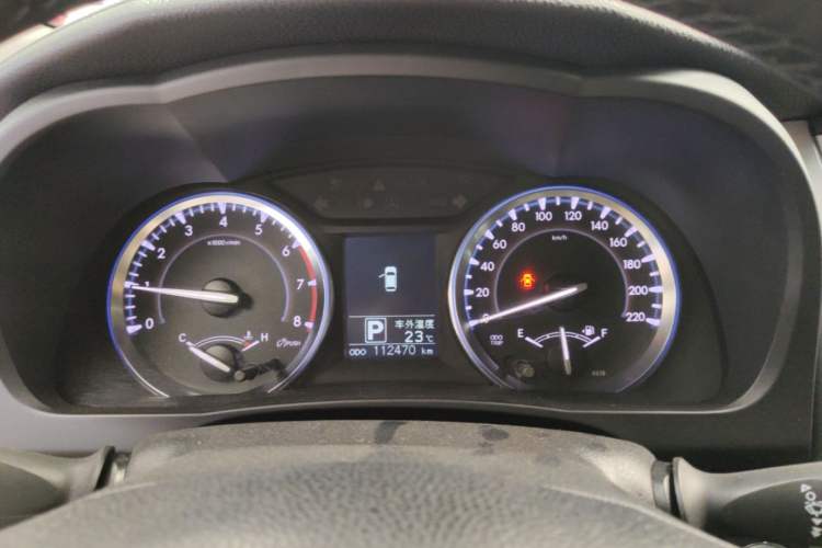 Used Toyota Highlander 2015 2.0T Four-Wheel Drive Luxury Edition 7-Seater Instrument Cluster