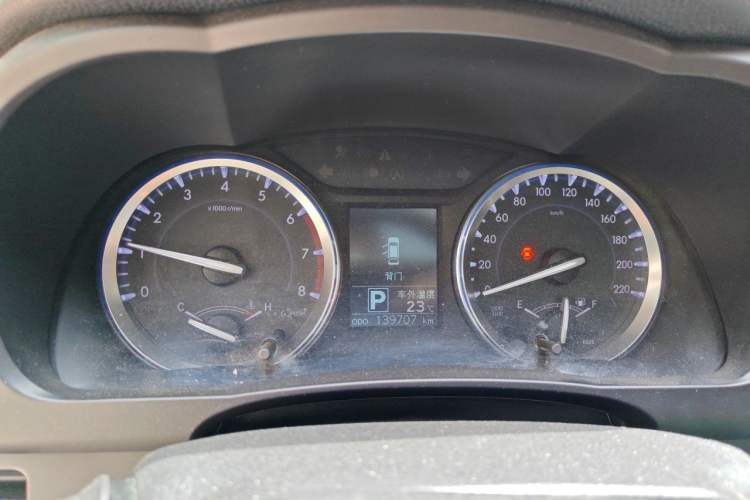 Used Toyota Highlander 2015 2.0T Four-Wheel Drive Luxury Edition 7-Seater Instrument Cluster