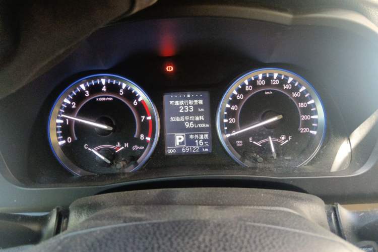 Used Toyota Highlander 2015 2.0T Four-Wheel Drive Luxury Edition 7-Seater Instrument Cluster