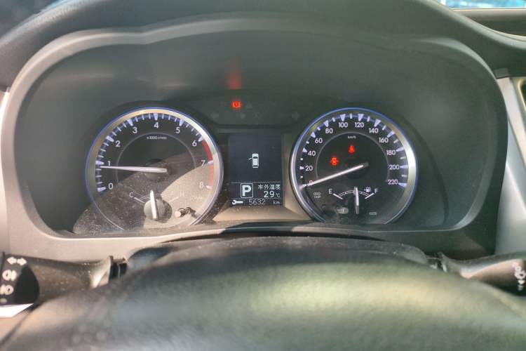 Used Toyota Highlander 2015 2.0T Four-Wheel Drive Luxury Edition 7-Seater Instrument Cluster