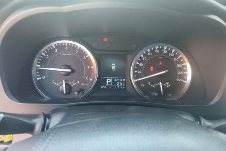 Used Toyota Highlander 2015 2.0T Four-Wheel Drive Luxury Edition 7-Seater Instrument Cluster