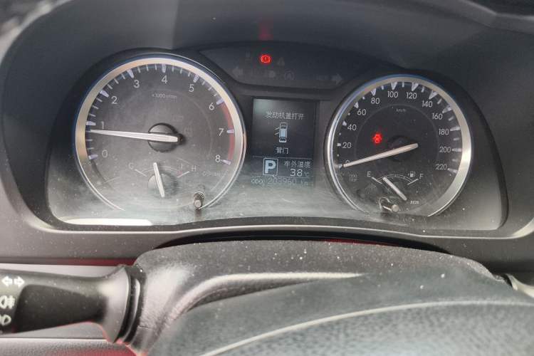 Used Toyota Highlander 2015 2.0T Four-Wheel Drive Luxury Edition 7-Seater Instrument Cluster