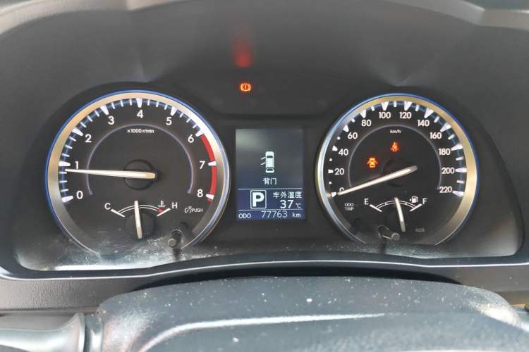 Used Toyota Highlander 2015 2.0T Four-Wheel Drive Luxury Edition 7-Seater Instrument Cluster