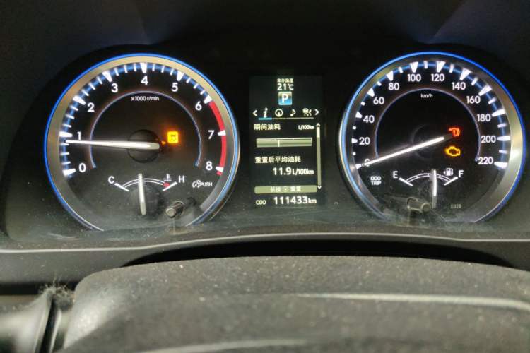 Used Toyota Highlander 2015 2.0T Four-Wheel Drive Ultimate Edition 7-Seater Instrument Cluster