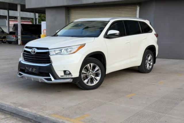 Used Toyota Highlander 2015 3.5L 4x4 Elite Edition 7-Seater