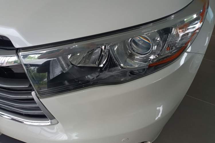 Used Toyota Highlander 2015 2.0T Four-Wheel Drive Luxury Edition 7-Seater Left Front Headlight
