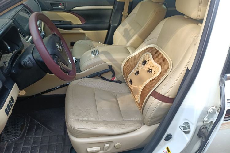 Used Toyota Highlander 2015 2.0T Four-Wheel Drive Luxury Edition 7-Seater Left Front Seat